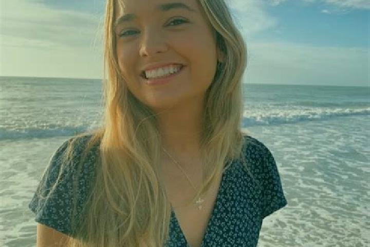 Hazel, 21 — Escort in Carlisle-Rockledge, United States