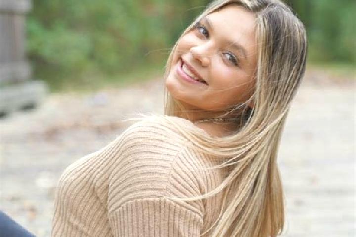 Hazel, 21 — Escort in Conklin, United States