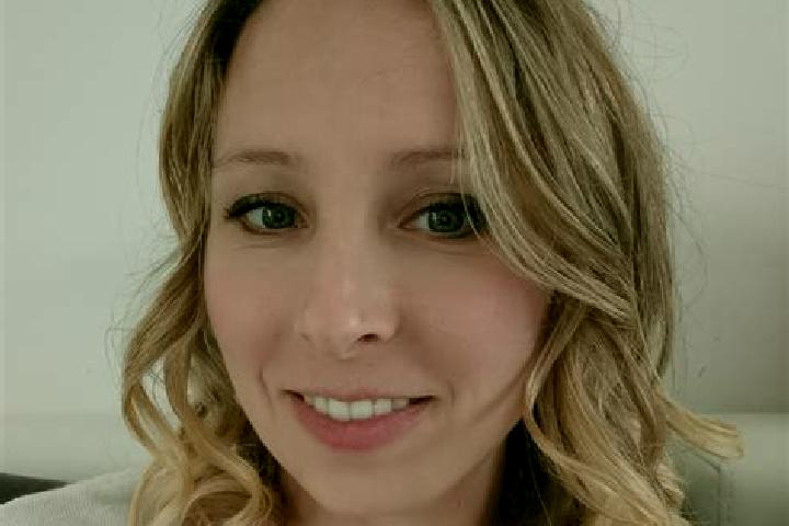 Hazel, 21 — Escort in Crehange, France