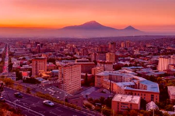 Hazel, 21 — Escort in Ghazaravan, Armenia