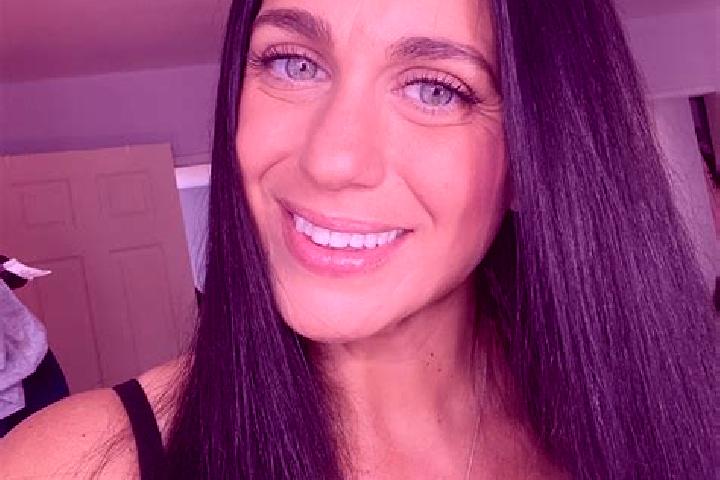 Hazel, 21 — Escort in Joubb Jannine, Lebanon