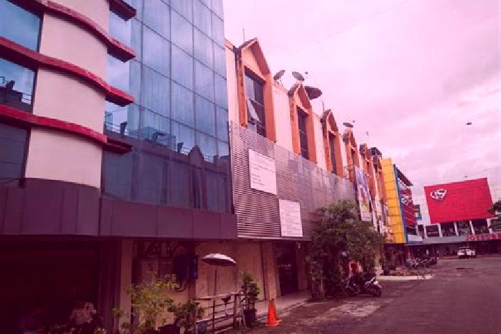 Hazel, 21 — Escort in Samarinda, Indonesia