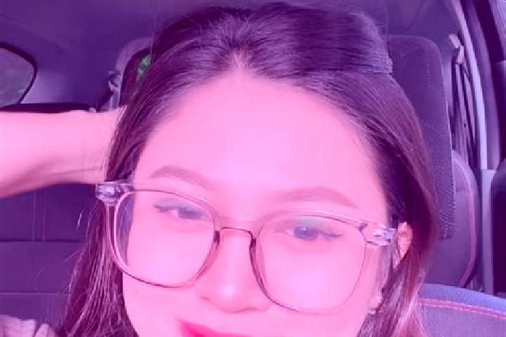 Hazel, 21 — Escort in Sebedo, Indonesia
