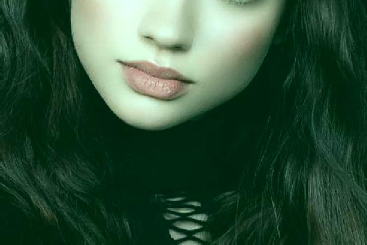 Hazel, 22, a brunette dark-eyed ebony companion based in Aberfeldie. Offering CIM, Couples, OWO, GFE. Available for incall and outcall, day and evening dates.