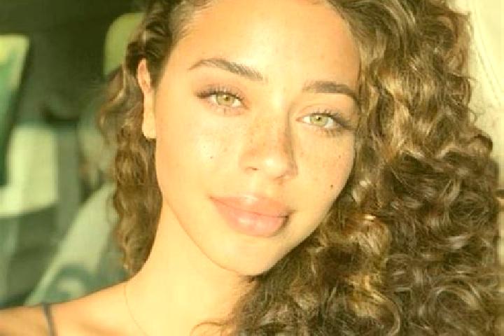 Hazel, 22, a red hazel-eyed latina companion based in Oudrenne. Offering BDSM, Massage, Prostate Massage. Available for incall and outcall, day and evening d...