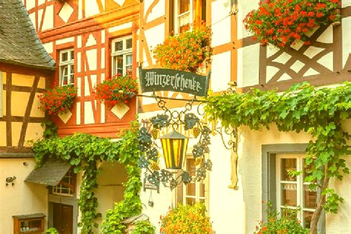 Hazel, 22 — Escort in Kleinwenden, Germany