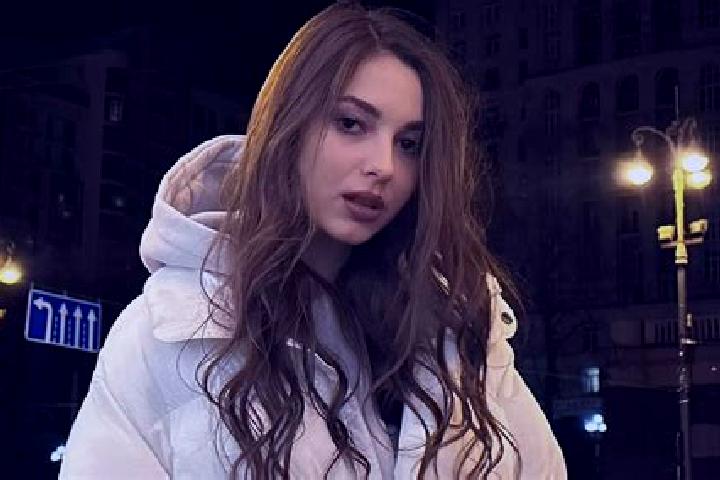 Hazel, 22 — Escort in Novoborysivka, Ukraine