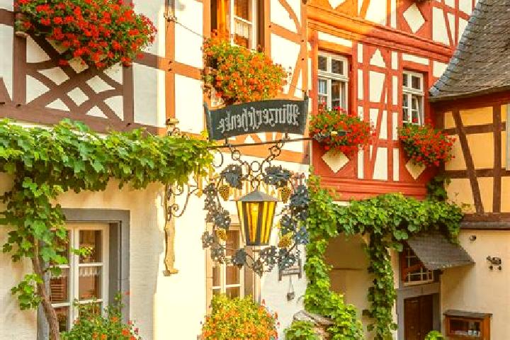 Hazel, 22 — Escort in Rudenhausen, Germany