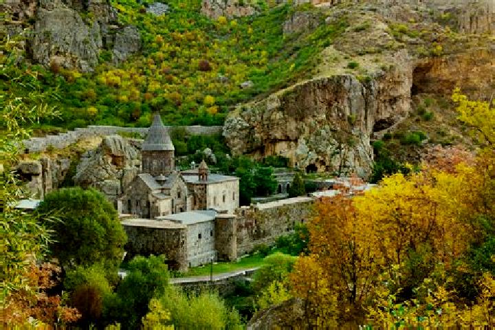Hazel, 22 — Escort in Tsaghkadzor, Armenia