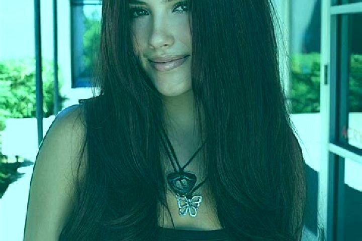 Hazel, 23, a auburn dark-eyed indian companion based in Nagase. Offering Tantra, GFE. Available for incall and outcall, day and evening dates.