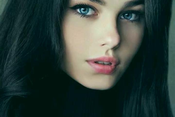 Hazel, 23, a auburn dark-eyed slavic companion based in Nianfeng. Offering GFE, Couples, OWO. Available for incall and outcall, day and evening dates.