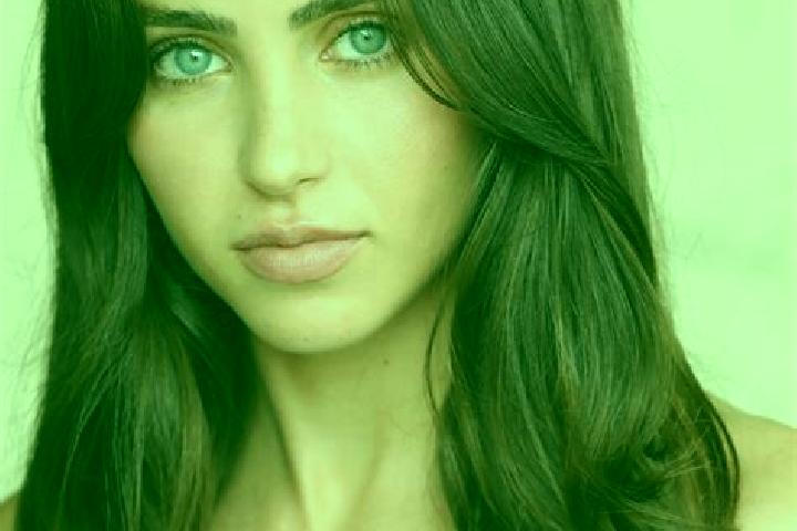 Hazel, 23, a red brown-eyed latina companion based in Cosoteni. Offering Dinner Date, A-Level, CIM, 69. Available for incall and outcall, day and evening dates.
