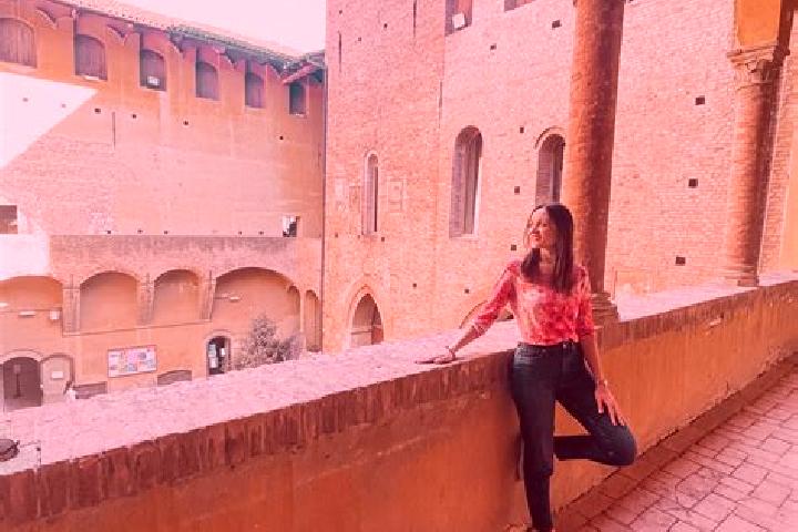 Hazel, 23 — Escort in Bazzano, Italy