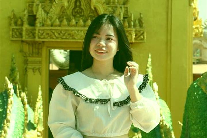 Hazel, 23 — Escort in Khok Si Suphan, Thailand