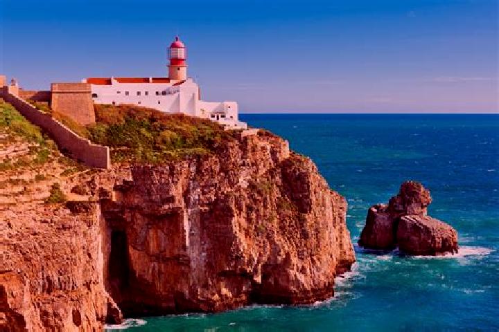 Hazel, 23 — Escort in Sagres, Brazil