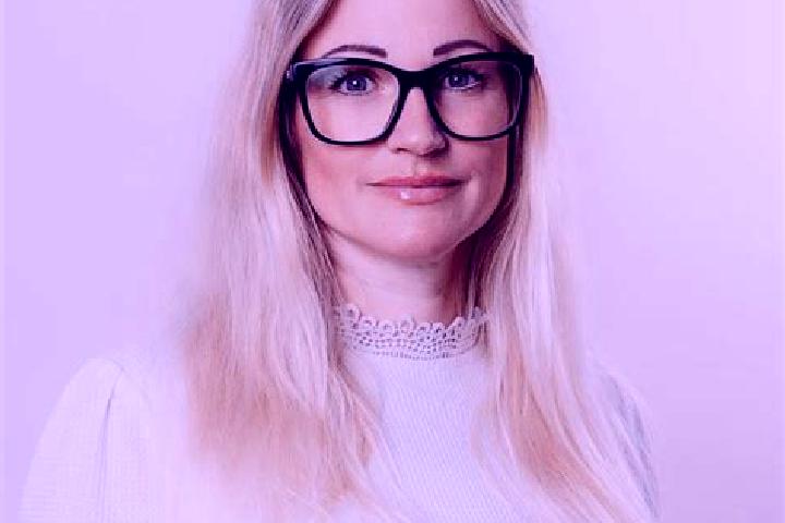 Hazel, 23 — Escort in Sistrans, Austria