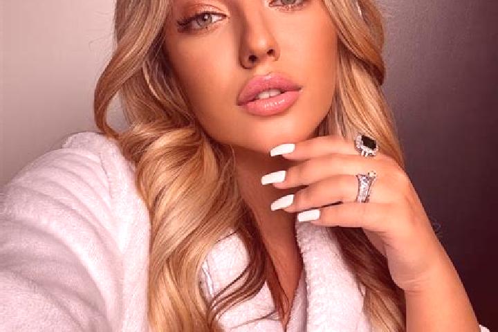 Hazel, 23 — Escort in Torkanivka, Ukraine