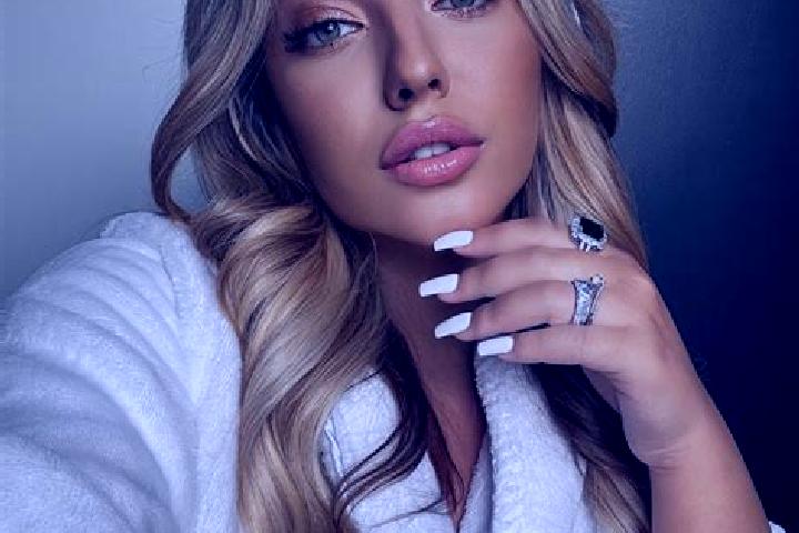 Hazel, 23 — Escort in Tsoloda, Russia