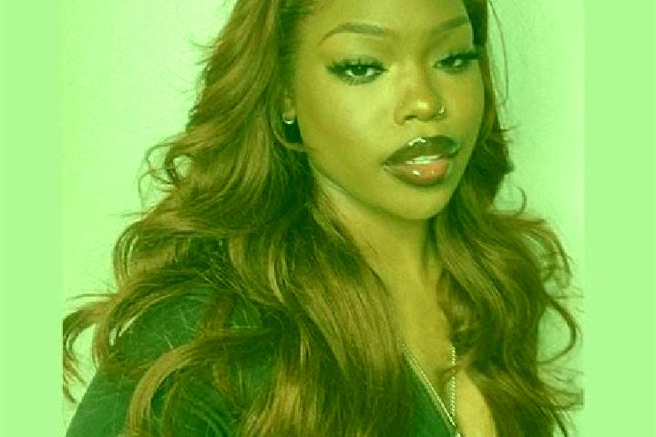 Hazel, 24, a auburn amber-eyed ebony companion based in Kerkdriel. Offering GFE, OWO, A-Level. Available for incall and outcall, overnight bookings available.