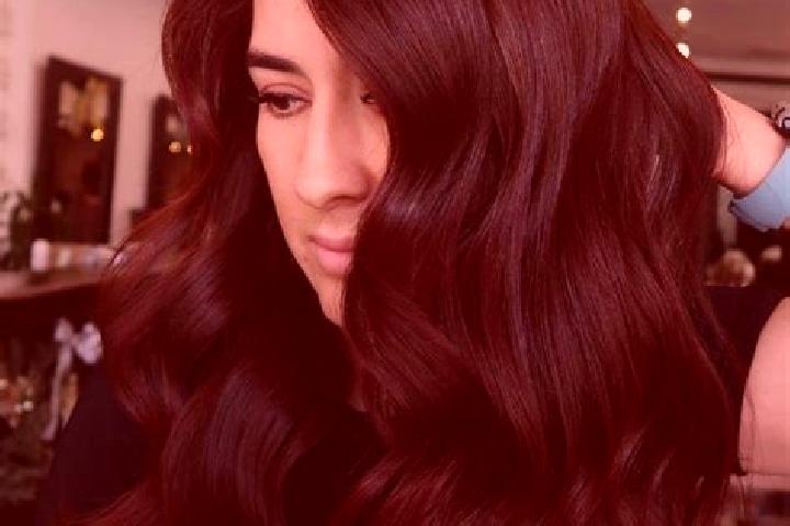 Hazel, 24, a auburn dark-eyed mixed companion based in Melito di Porto Salvo. Offering BDSM, Erotic Massage, Party Girl. Available for incall and outcall, da...