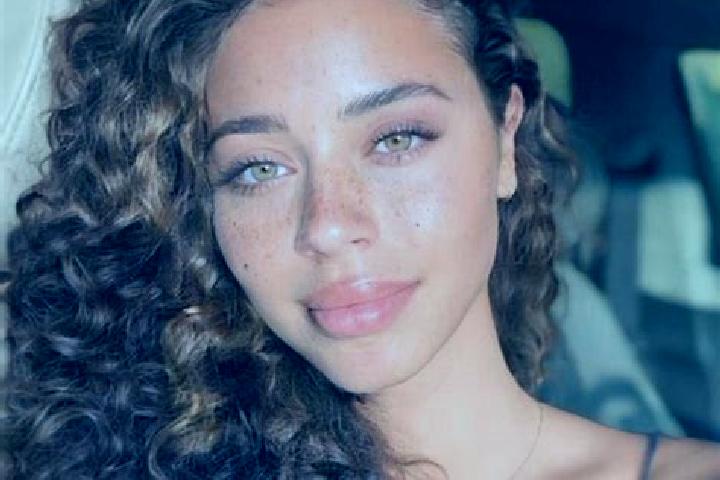Hazel, 24, a black hazel-eyed latina companion based in As Suki. Offering Erotic Massage, Domination, OWO, Prostate Massage. Available for incall and outcall...