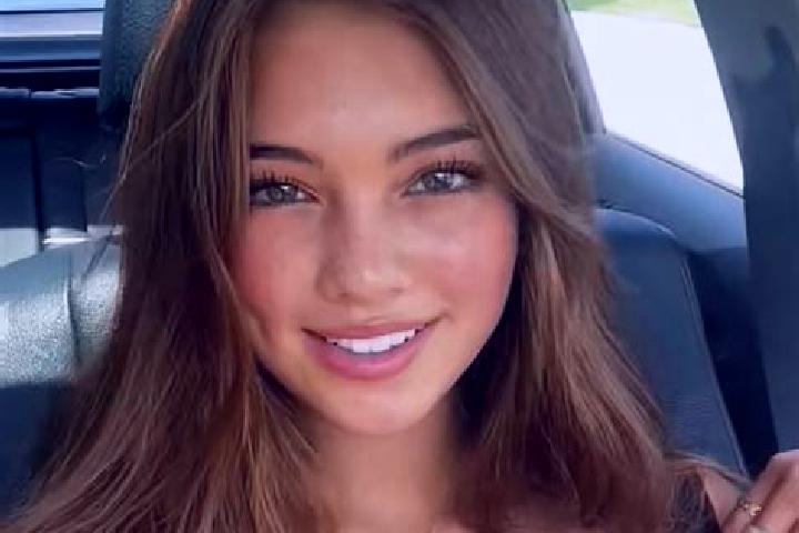 Hazel, 24, a brunette grey-eyed ebony companion based in Romaniv. Offering Party Girl, Duos, OWO, Prostate Massage. Available for incall and outcall, day and...