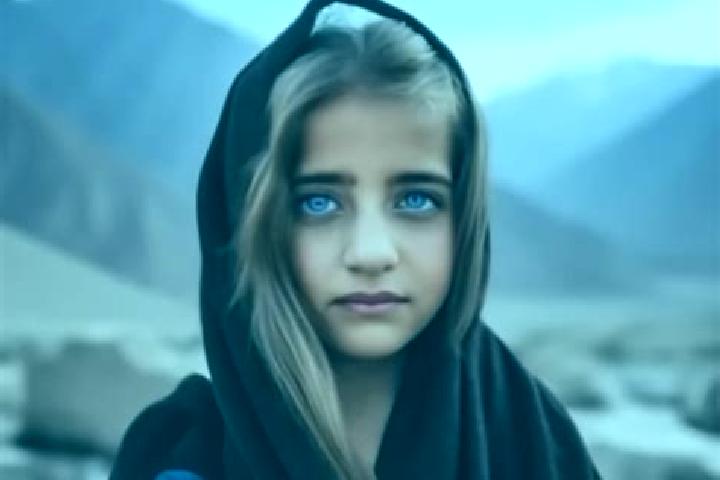 Hazel, 24, a chestnut blue-eyed middle eastern companion based in Combined Locks. Offering Tantra, Dinner Date, Erotic Massage. Available for incall and outc...