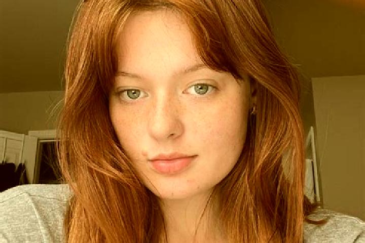 Hazel, 24, a dark blonde amber-eyed ebony companion based in Mae Sot. Offering OWO, Roleplay, Tantra. Available for incall and outcall, day and evening dates.