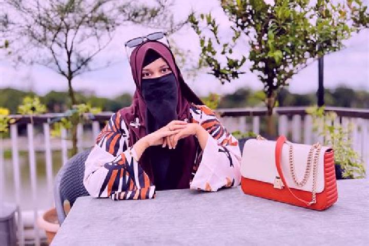 Hazel, 24 — Escort in An Najmah, Qatar
