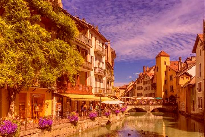 Hazel, 24 — Escort in Fontaines, France