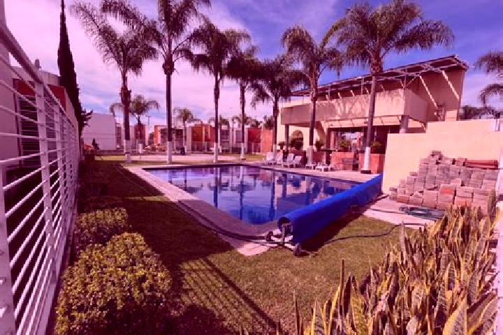 Hazel, 24 — Escort in Fraccionamiento Geovillas los Pinos, Mexico