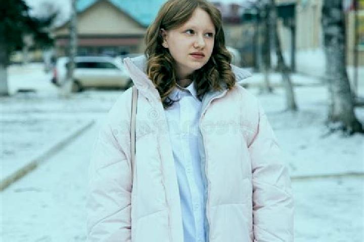 Hazel, 24 — Escort in Strelka, Russia