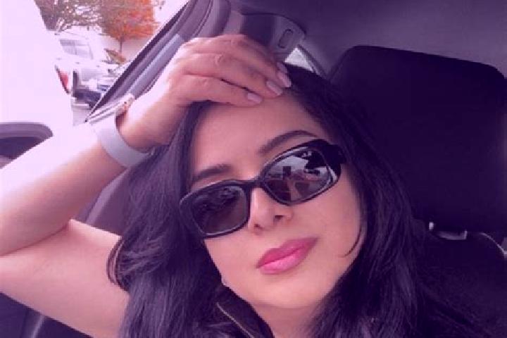 Hazel, 24 — Escort in Zarrin Kola-ye Pa in, Iran