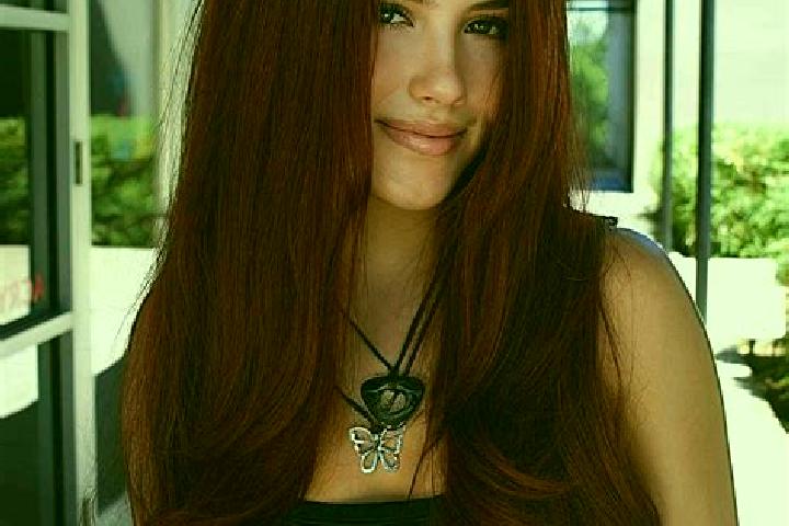Hazel, 25, a auburn dark-eyed mixed companion based in Si Kunda. Offering Party Girl, Striptease, Dinner Date, Fetish. Available for incall and outcall, day ...