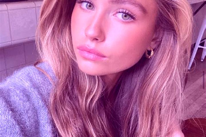 Hazel, 25, a blonde hazel-eyed asian companion based in Waitsburg. Offering A-Level, Party Girl. Available for incall and outcall, overnight bookings available.