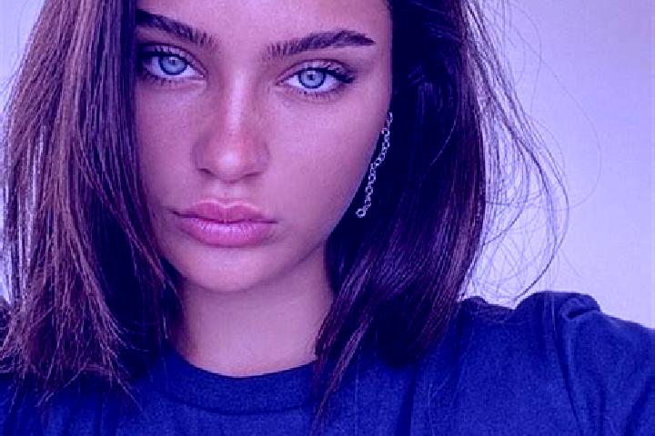 Hazel, 25, a brunette dark-eyed slavic companion based in Huambo. Offering Duos, Striptease, Overnight, Erotic Massage. Available for incall and outcall, ove...