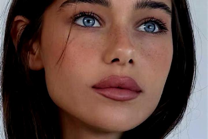 Hazel, 25, a brunette grey-eyed european companion based in Kadinhani. Offering Party Girl, GFE, Travel Companion, Domination. Available for incall and outca...