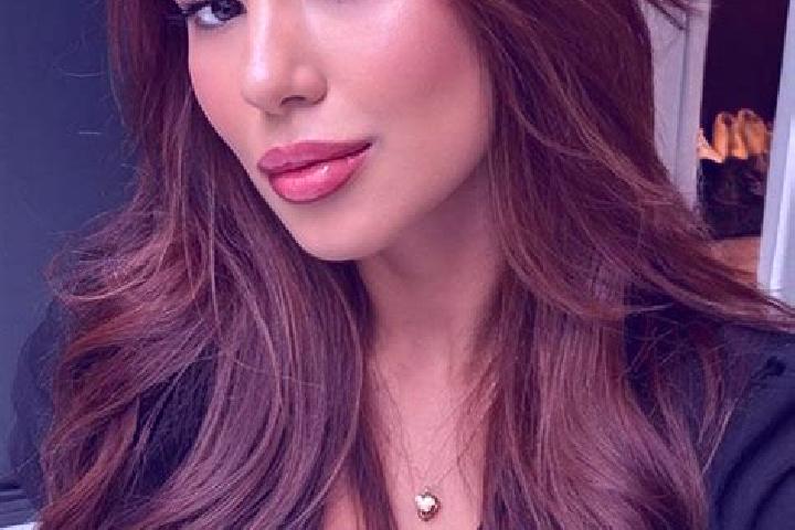 Hazel, 25, a chestnut dark-eyed latina companion based in Limmer. Offering Striptease, Duos, Roleplay. Available for incall and outcall, overnight bookings a...