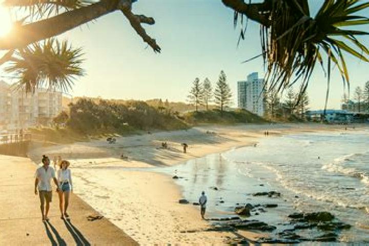 Hazel, 25 — Escort in Alexandra Headland, Australia