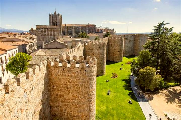Hazel, 25 — Escort in Avila, Spain