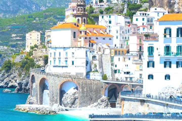 Hazel, 25 — Escort in Capitan Loreto, Italy