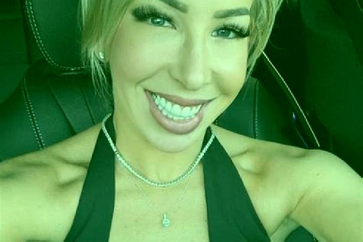 Hazel, 25 — Escort in Latham, Australia