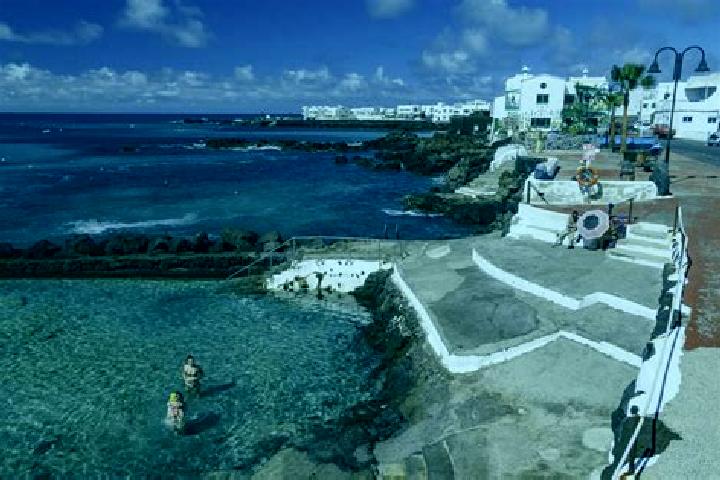 Hazel, 25 — Escort in Punta de Mujeres, Spain