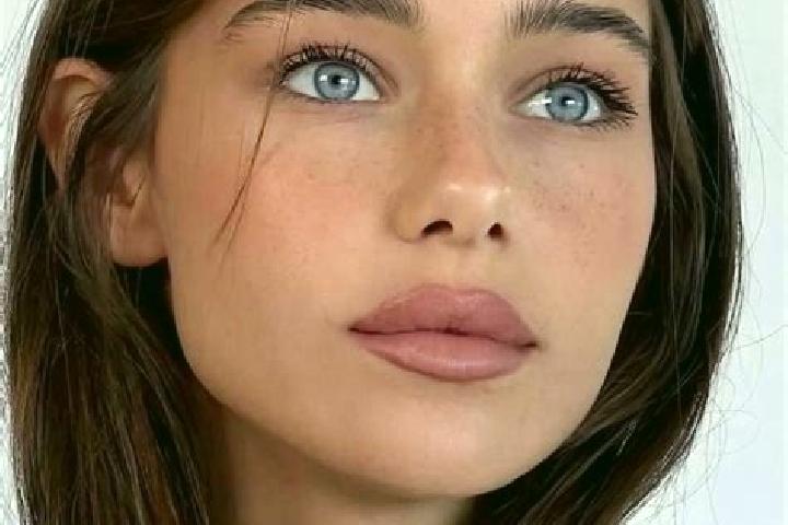 Hazel, 26, a brunette blue-eyed asian companion based in Alcala de Gurrea. Offering 69, Deep French Kissing, GFE, Girlfriend Experience. Available for incall...