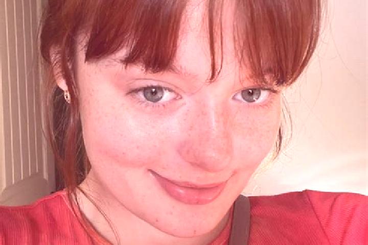 Hazel, 26, a red grey-eyed mediterranean companion based in Hildebran. Offering BDSM, Striptease, Fetish, Party Girl, Overnight. Available for incall and out...