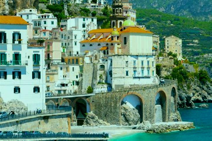 Hazel, 26 — Escort in Farfengo, Italy