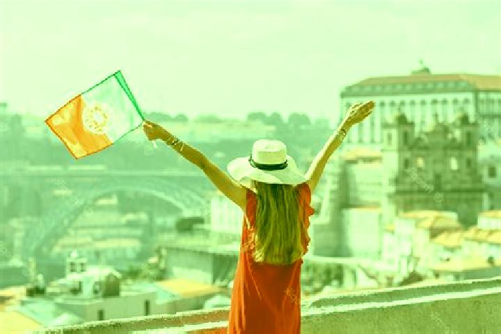 Hazel, 26 — Escort in Guia, Portugal