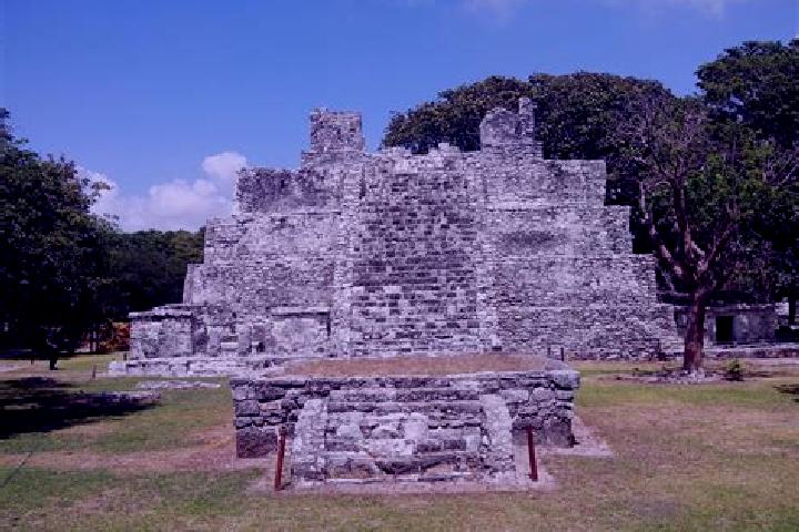 Hazel, 26 — Escort in Hecelchakan, Mexico