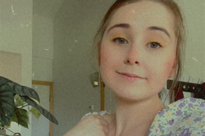 Hazel, 26 — Escort in Lorenz Park, United States