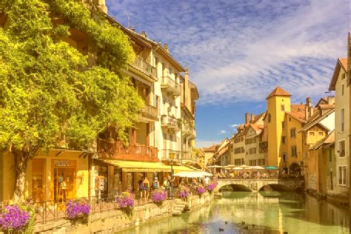 Hazel, 26 — Escort in Pey, France